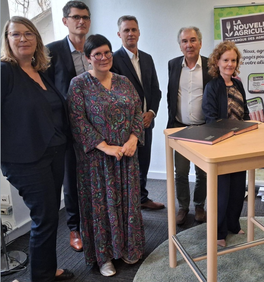 Stravito Vibrations communicantes